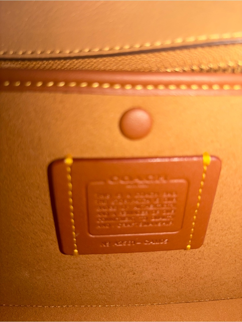 Coach Soft Empire Carryall Bag 28 - Picture 4 of 9